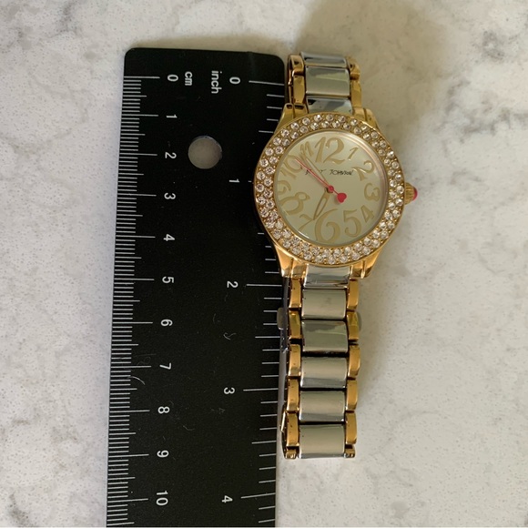 BETSEY JOHNSON WATCH  GOLD and SILVER TONE ANALOG WOMENS - Picture 2 of 5